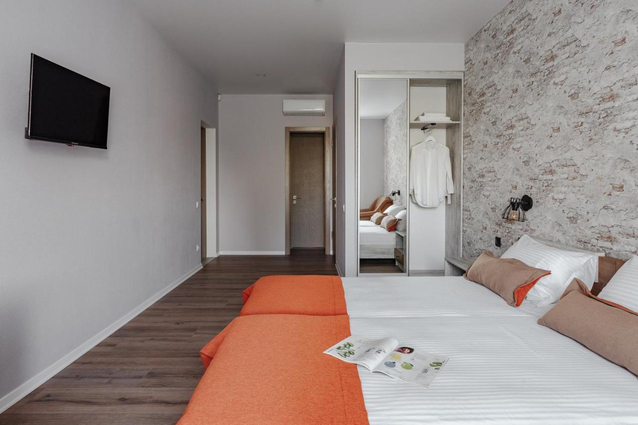 Fishel Hotel Odessa Buitenkant foto